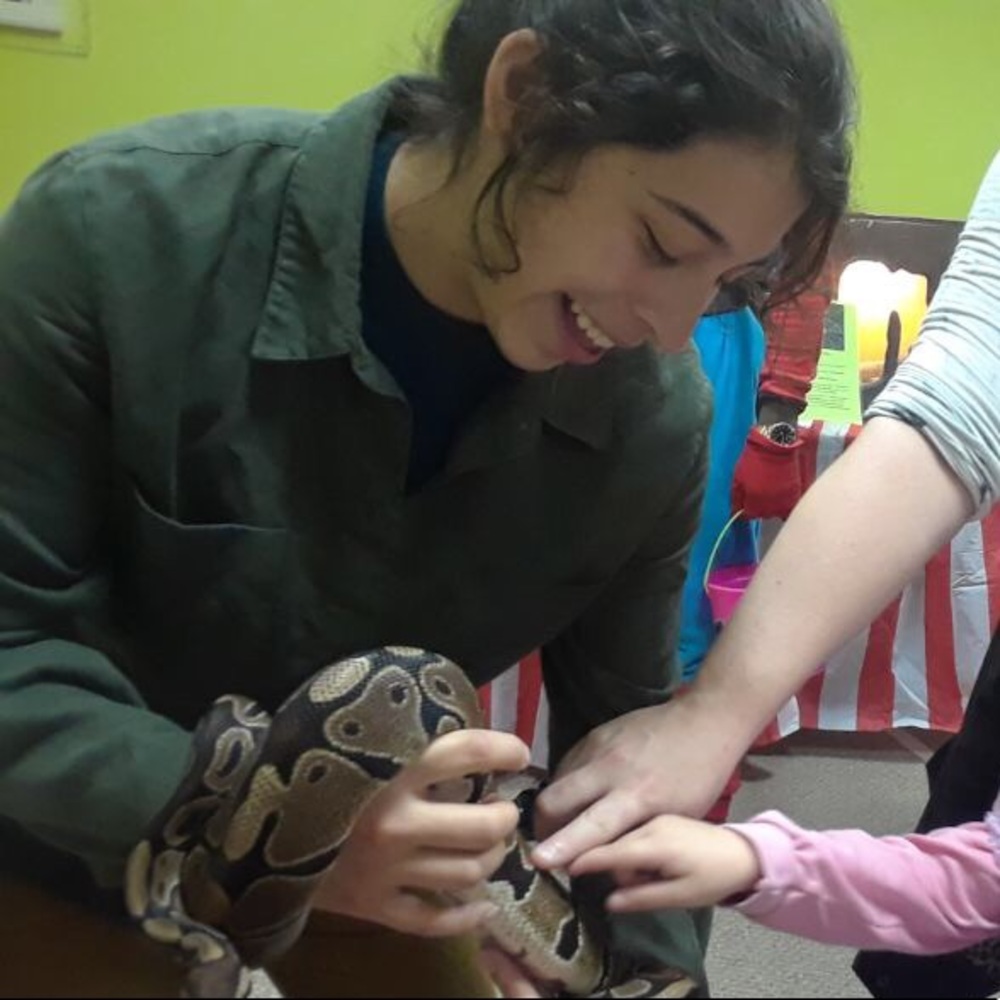 Meet your Posher, Olivia